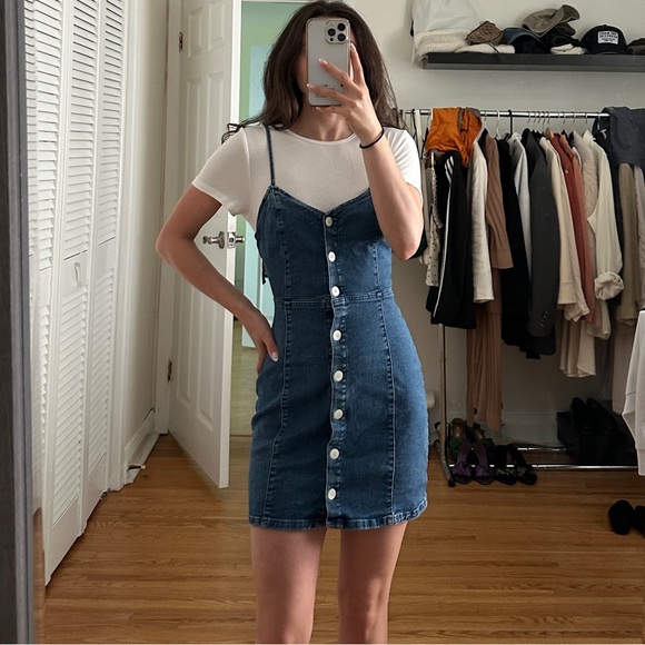 Jean button down hugging dress - Picture 3 of 3